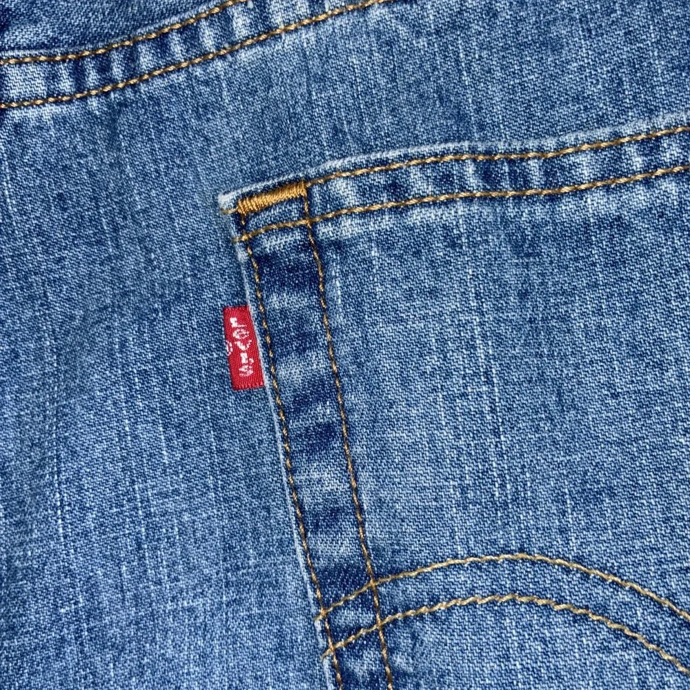 Levi's Regular Fit 505 Y2K Black Batwing VTG Jeans Men's 38x30 Blue